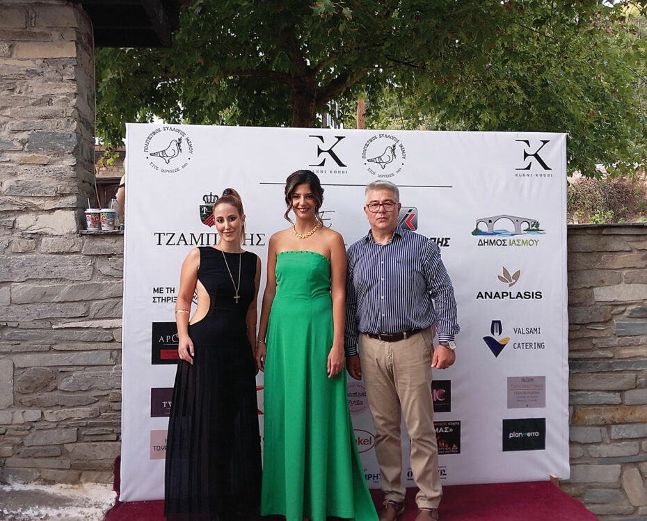 Fashion Show Couture Grecque at museum's plateau